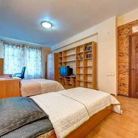 קייב Three-Room Apartment Near Ocean Plaza מראה חיצוני תמונה