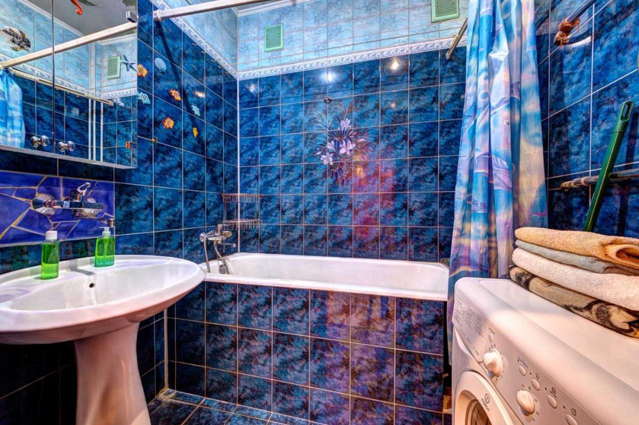 קייב Three-Room Apartment Near Ocean Plaza מראה חיצוני תמונה